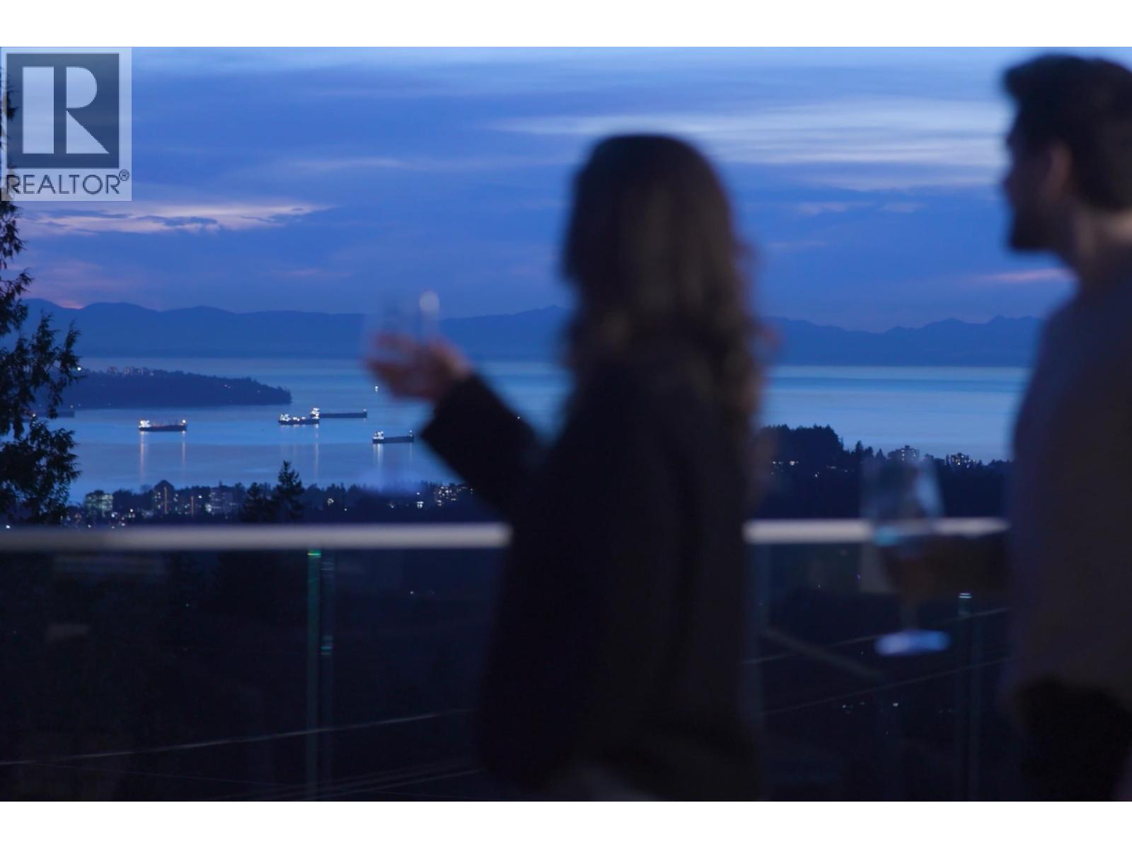 310 BEAVER ROAD, North Vancouver