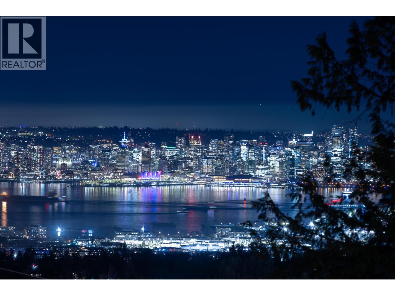 310 BEAVER ROAD, North Vancouver