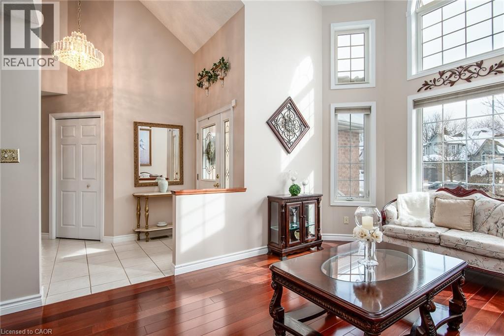 110 DEER RIDGE Drive - Photo 5 of 43, Kitchener, Ontario