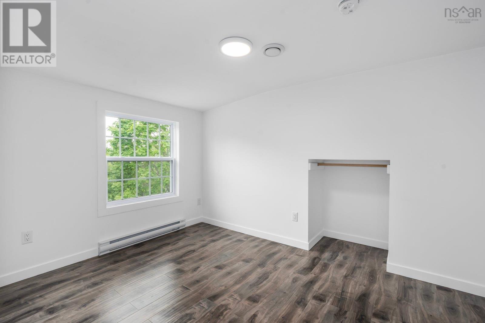 Property 23 of 29 of 4866 Highway 1