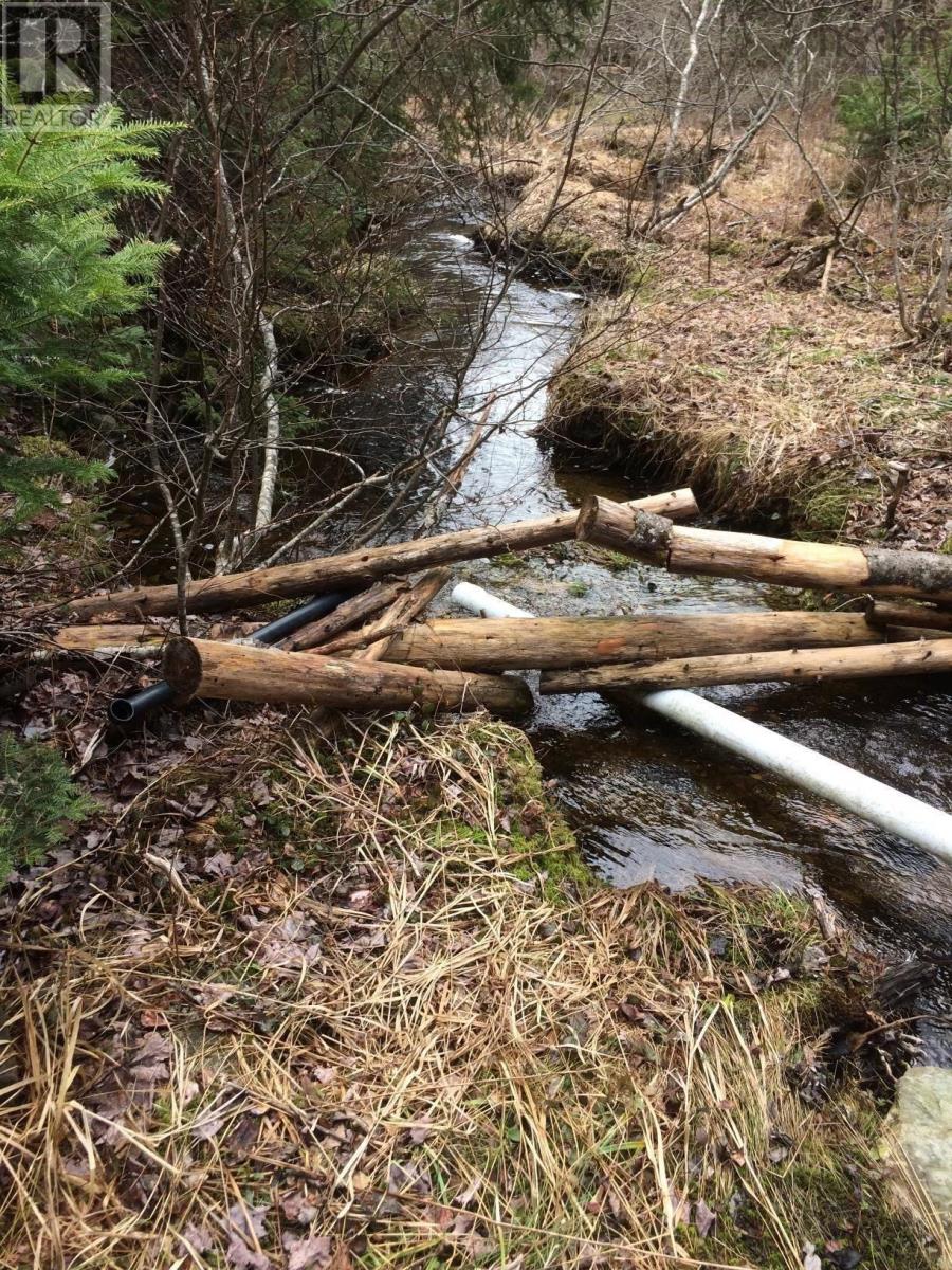 Property 18 of 21 of 409 Highway 224