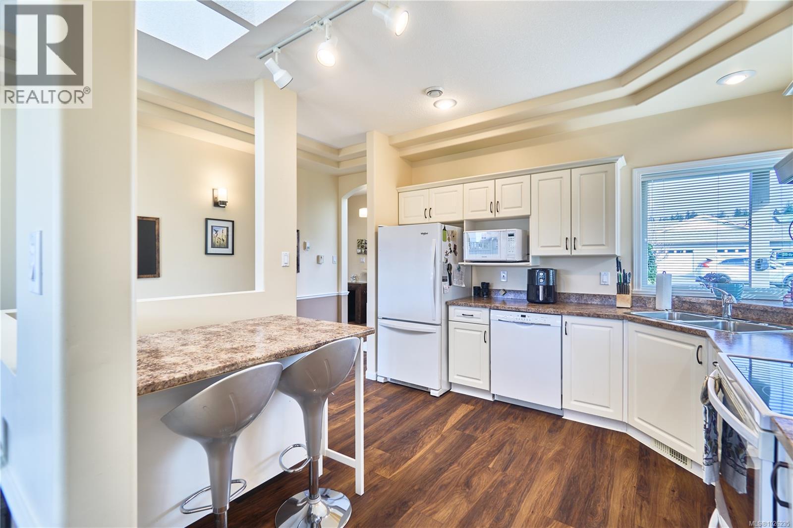 5887 Primrose Dr, Nanaimo