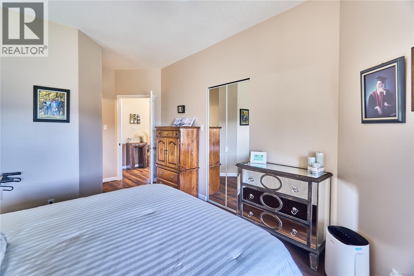 5887 Primrose Dr, Nanaimo