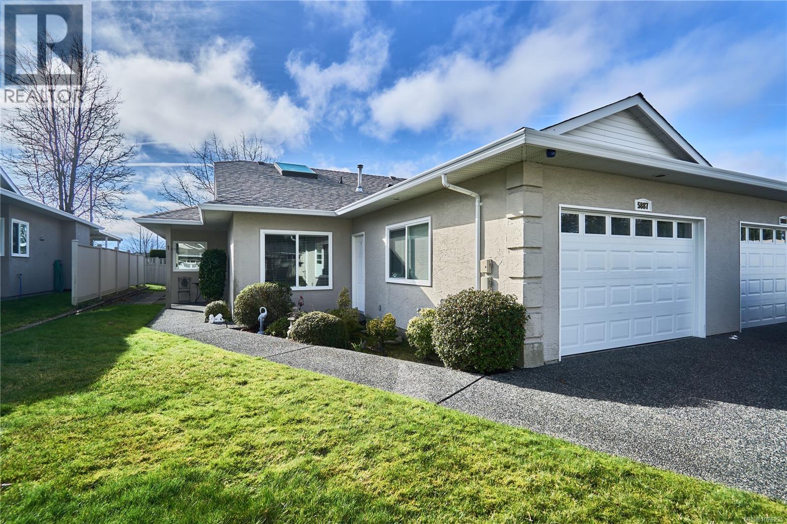 5887 Primrose Dr, Nanaimo
