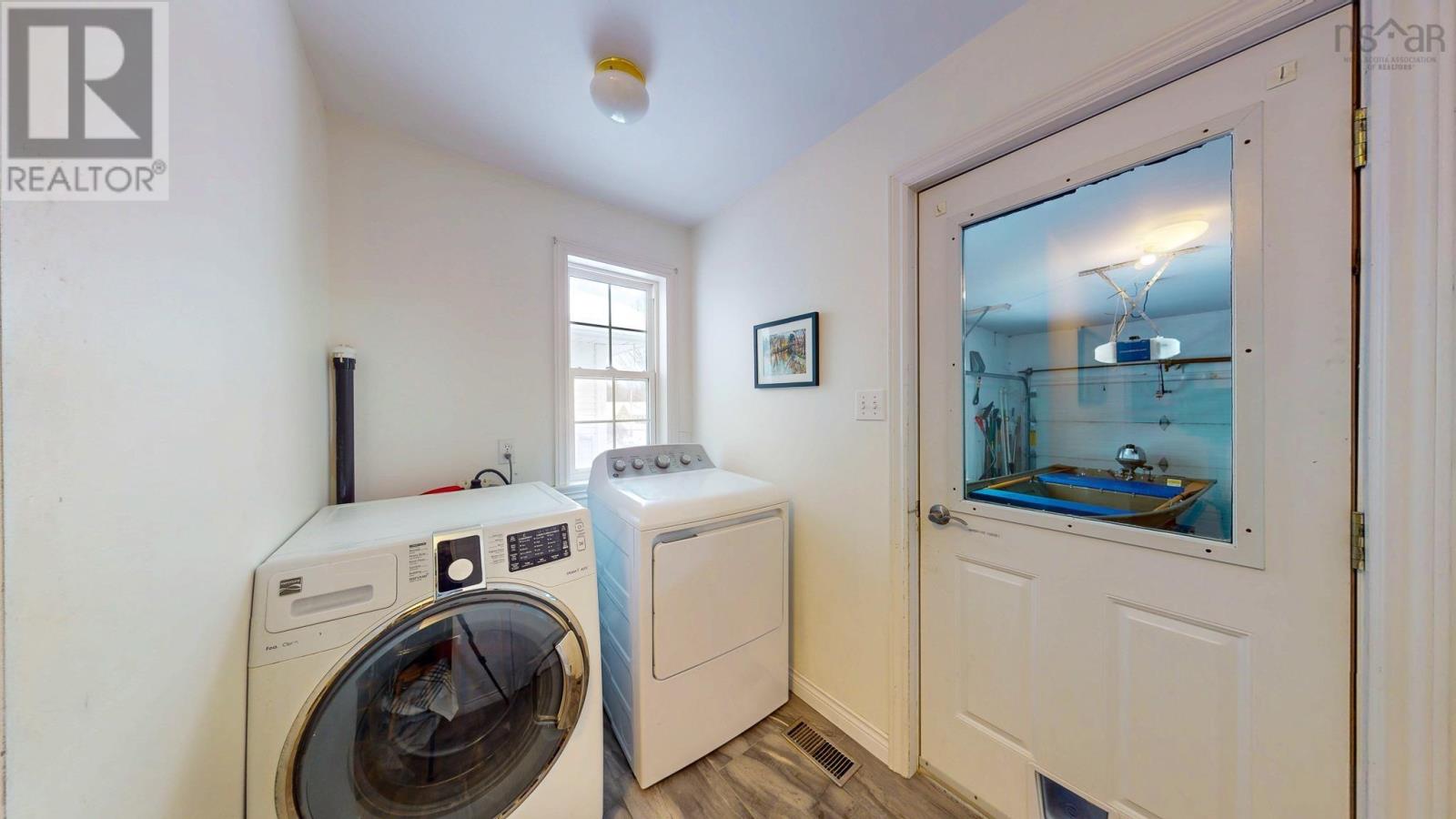 Property 32 of 49 of 9 Dalhousie Avenue