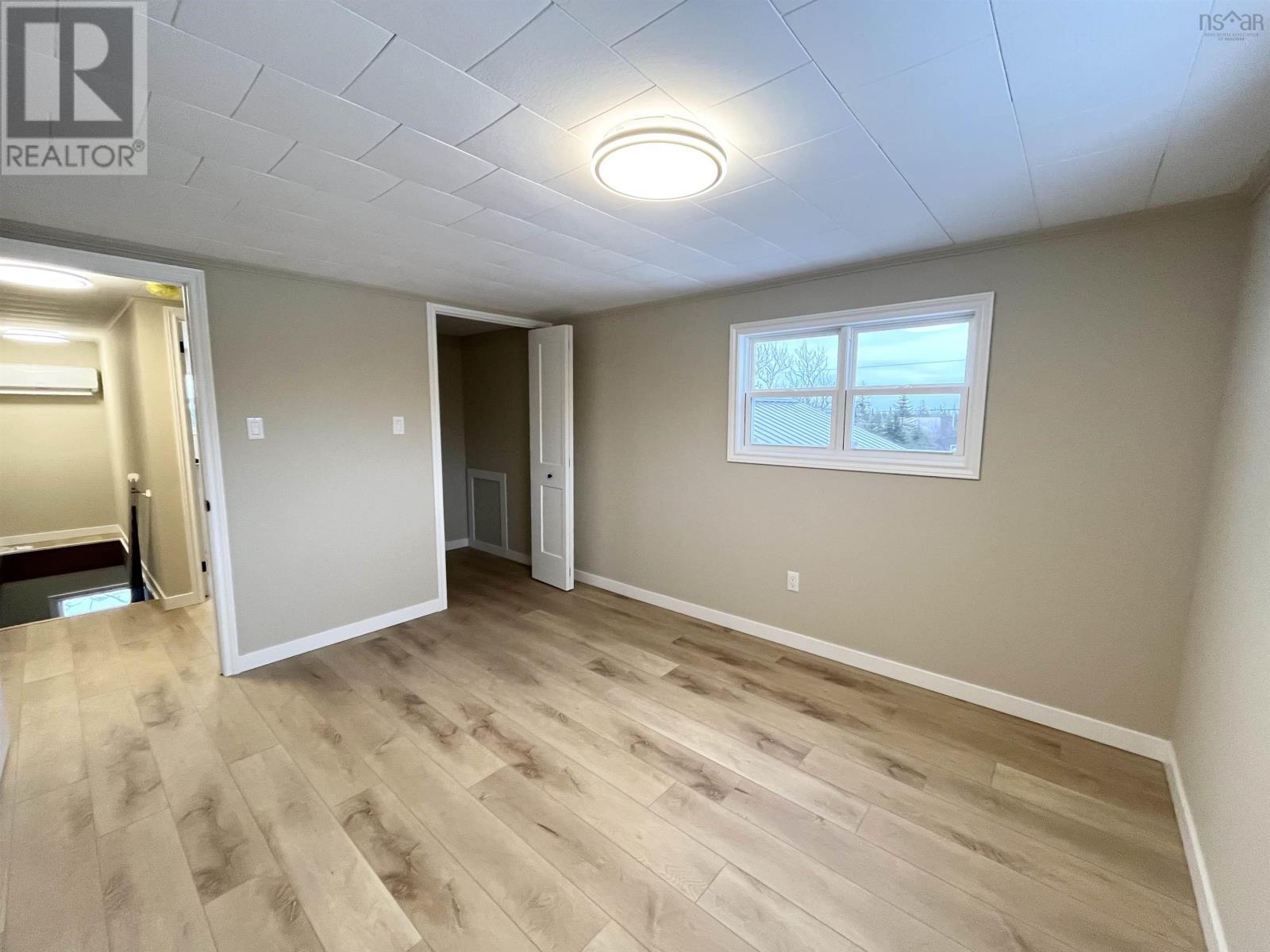 Property 29 of 47 of 89 Stoney Island Road