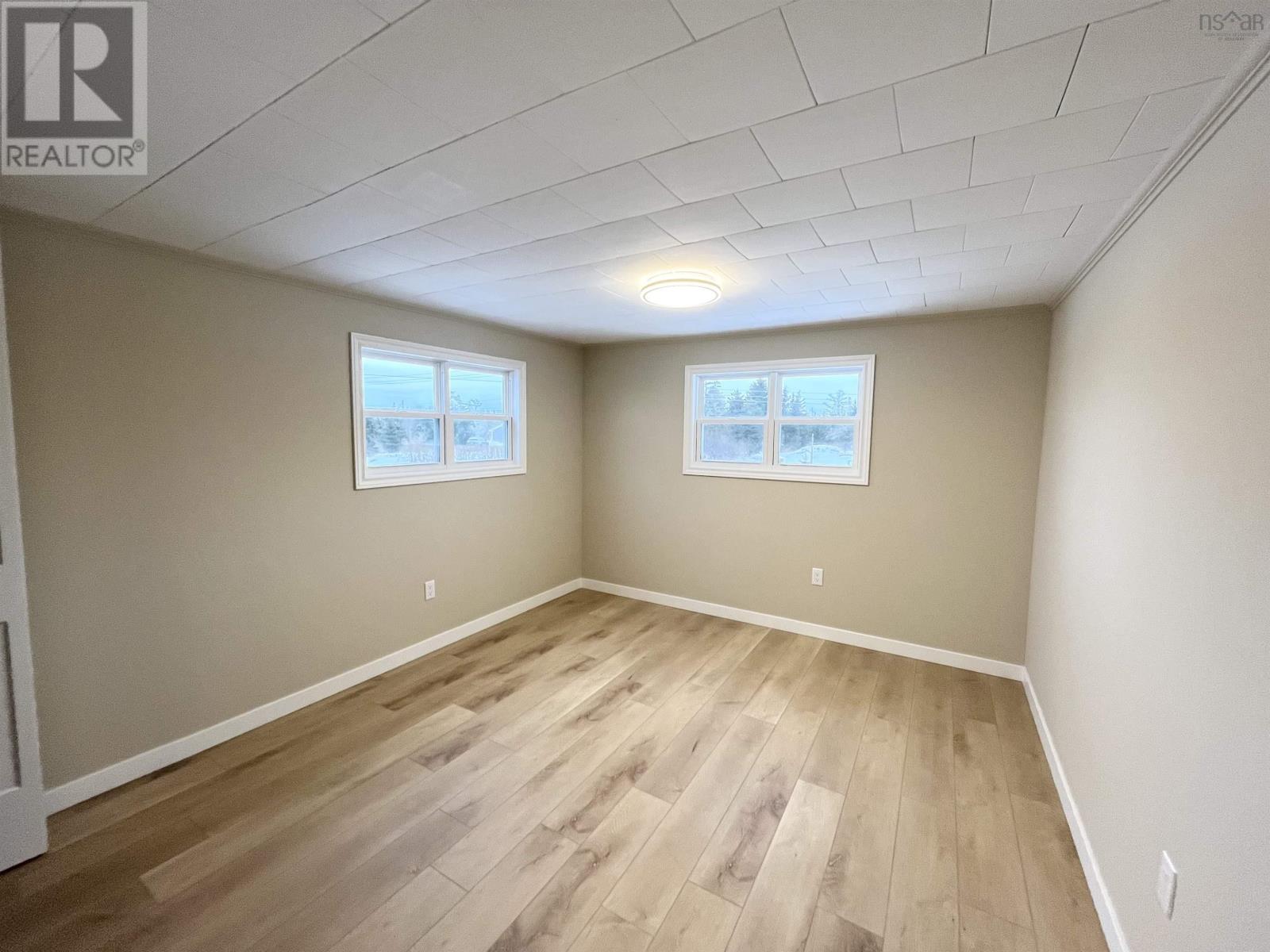 Property 28 of 47 of 89 Stoney Island Road