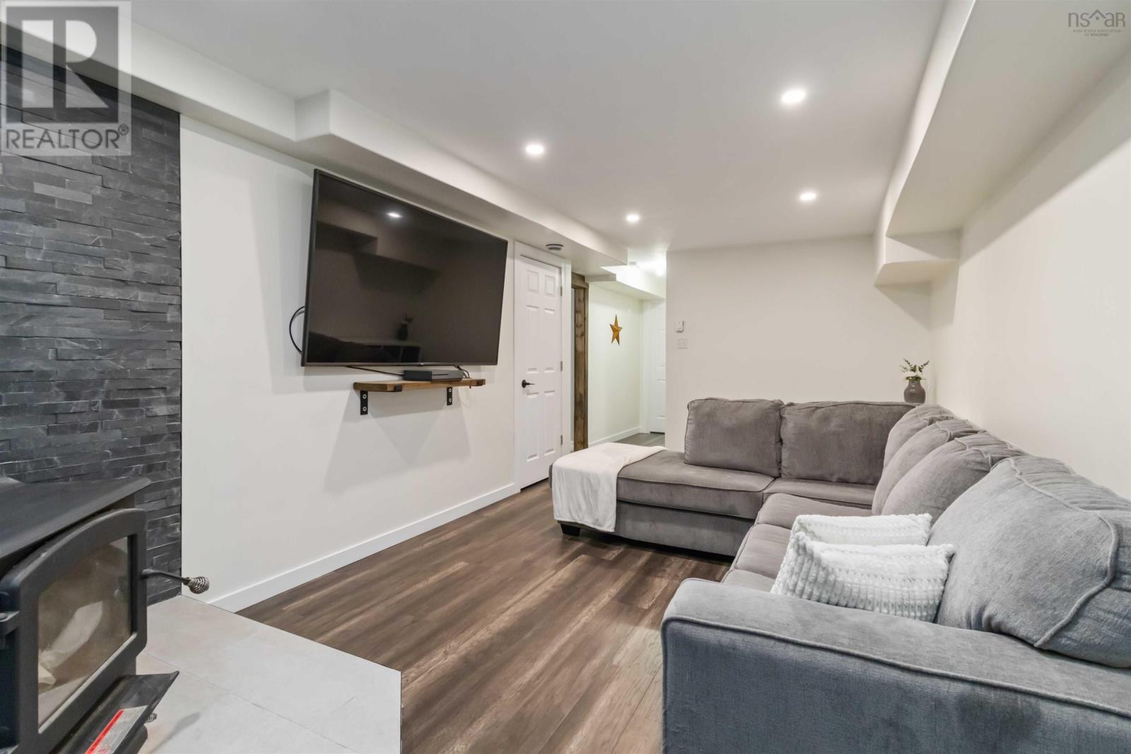 Property 32 of 50 of 17 Harbourview Inn Loop