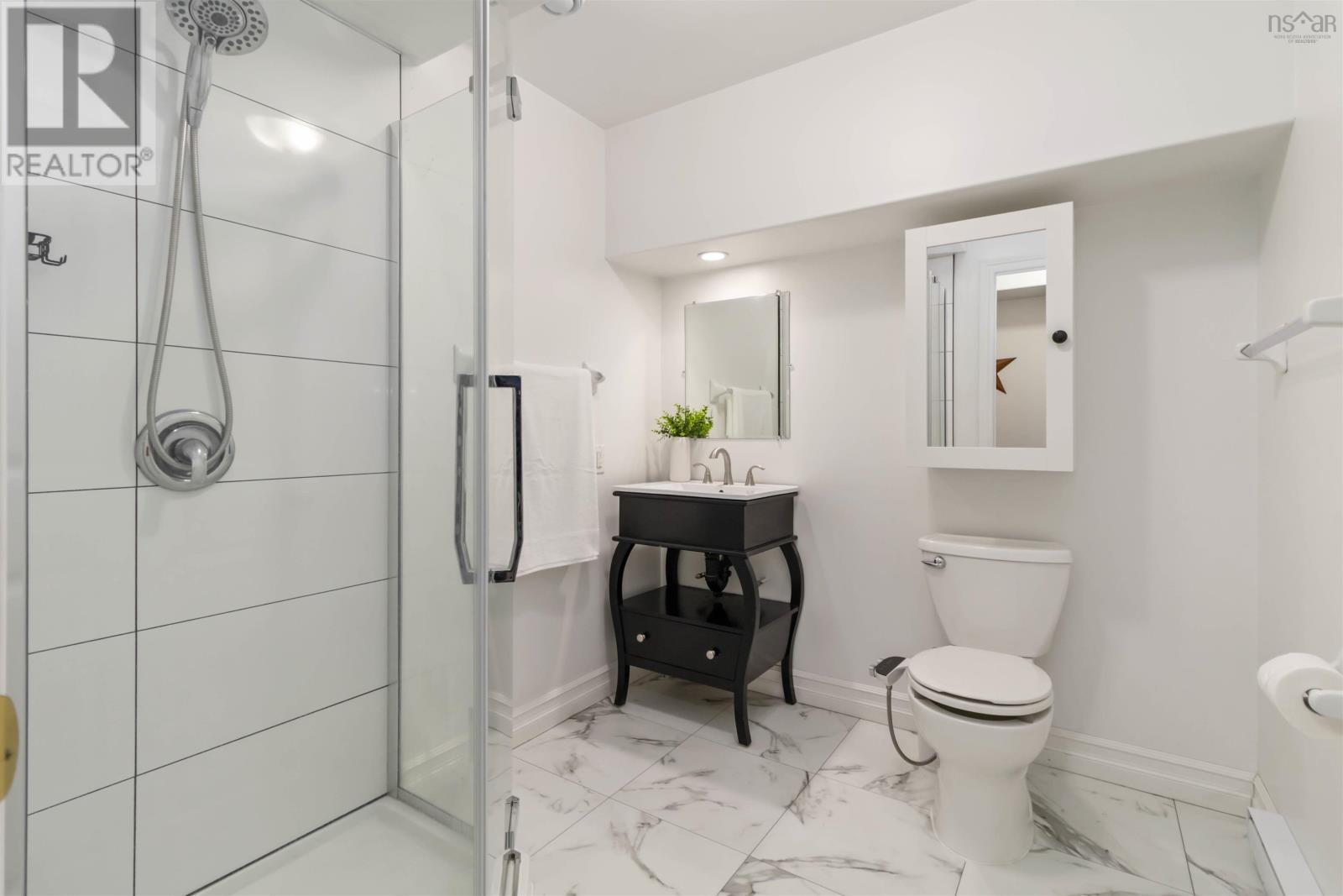 Property 36 of 50 of 17 Harbourview Inn Loop