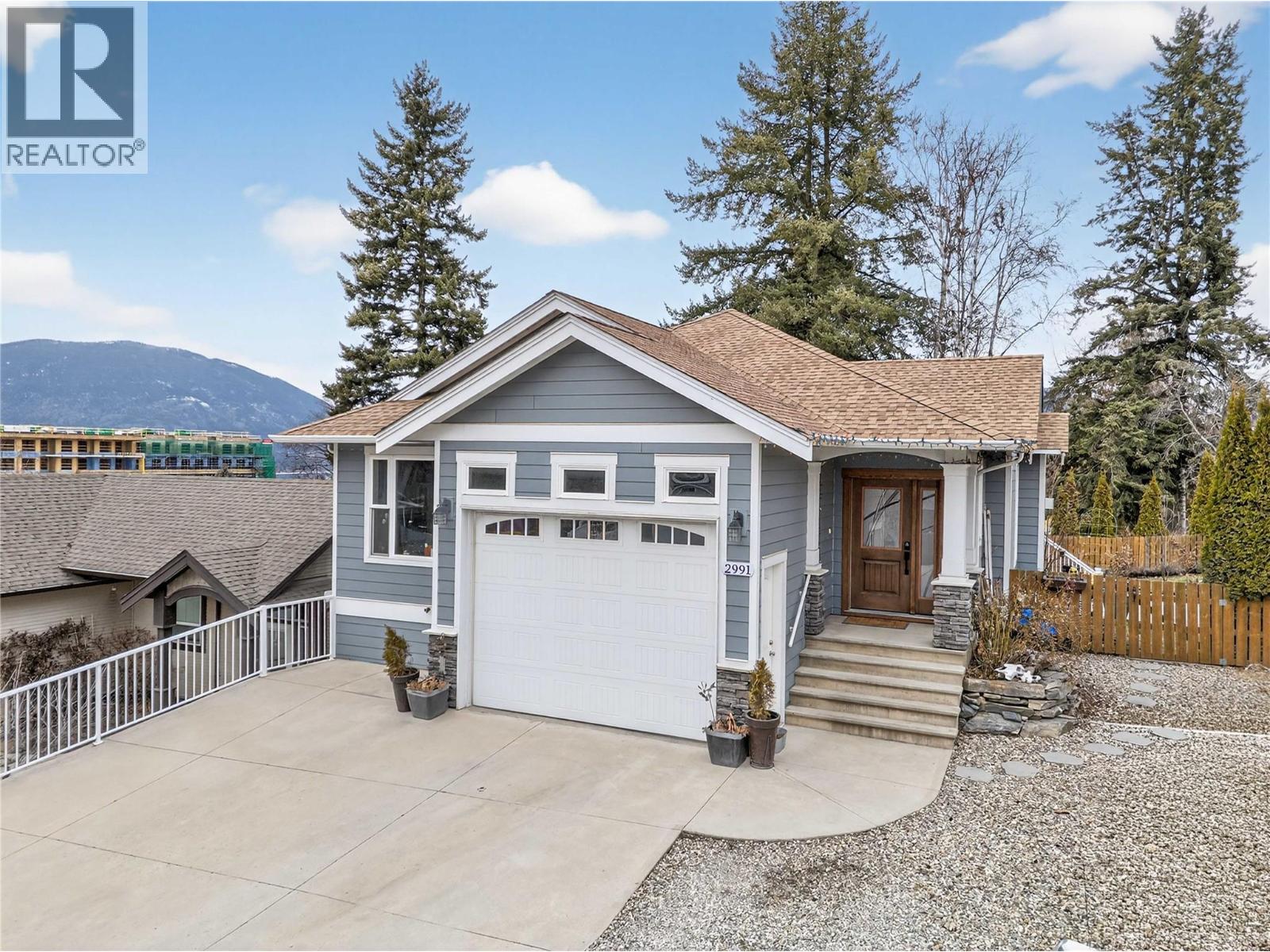 2991 7 Avenue NE, Salmon Arm