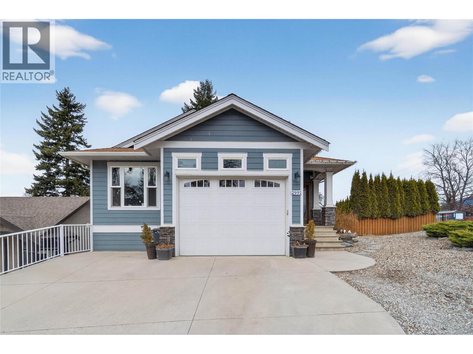 2991 7 Avenue NE, Salmon Arm