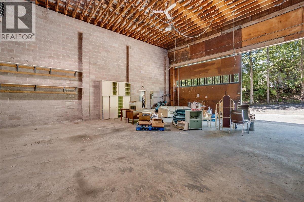 7691 Balfour Wharf Road, Balfour