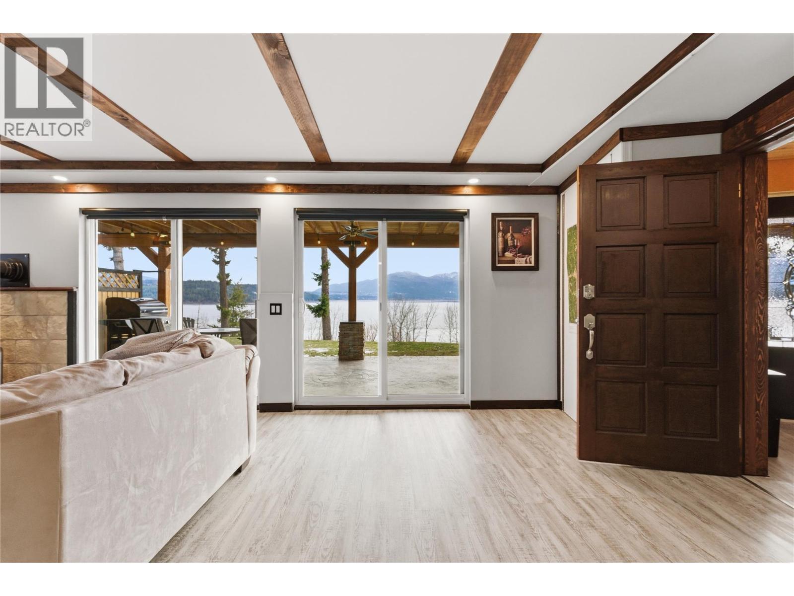 3690 Southview Road, Tappen