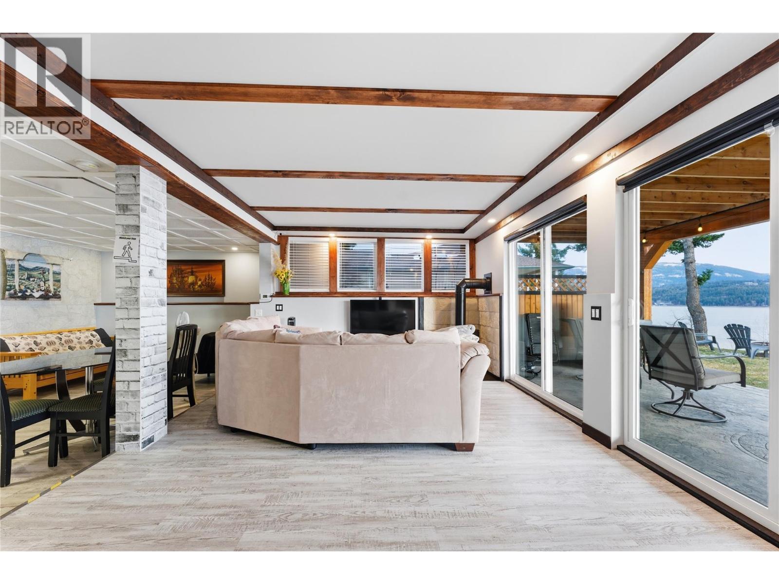 3690 Southview Road, Tappen