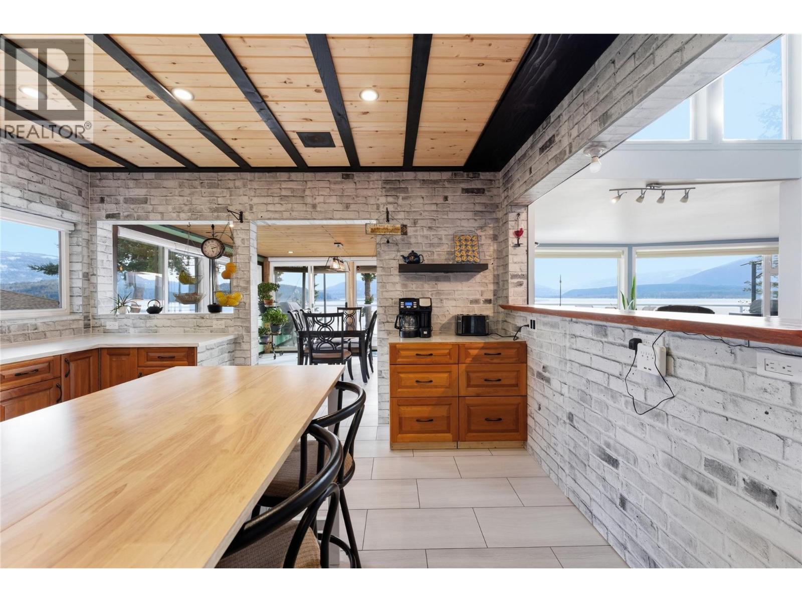 3690 Southview Road, Tappen