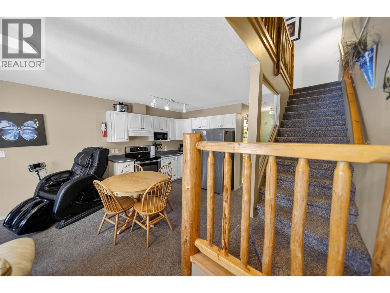 400 Riverside Way Unit# 438, Fernie