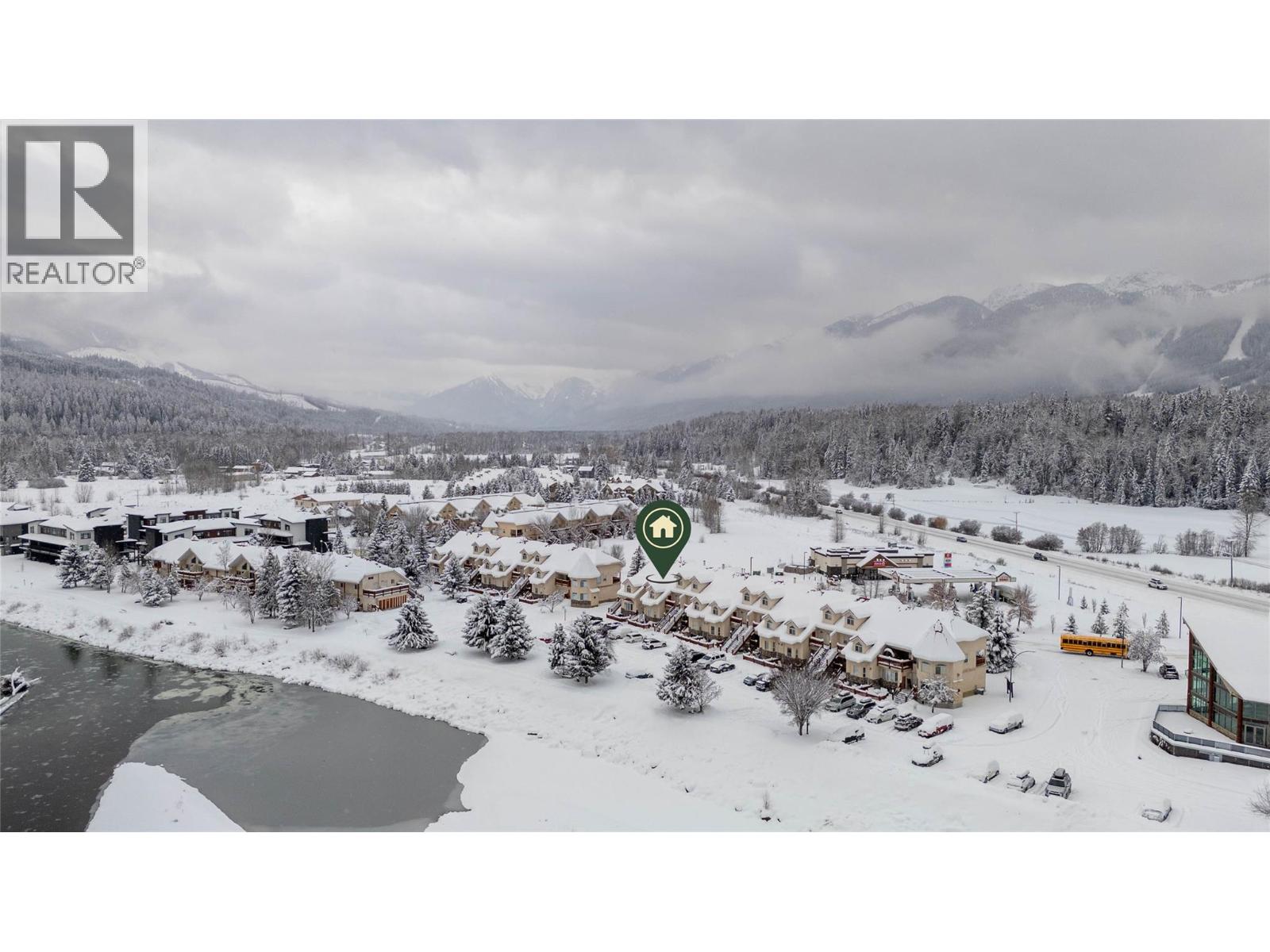 400 Riverside Way Unit# 438, Fernie