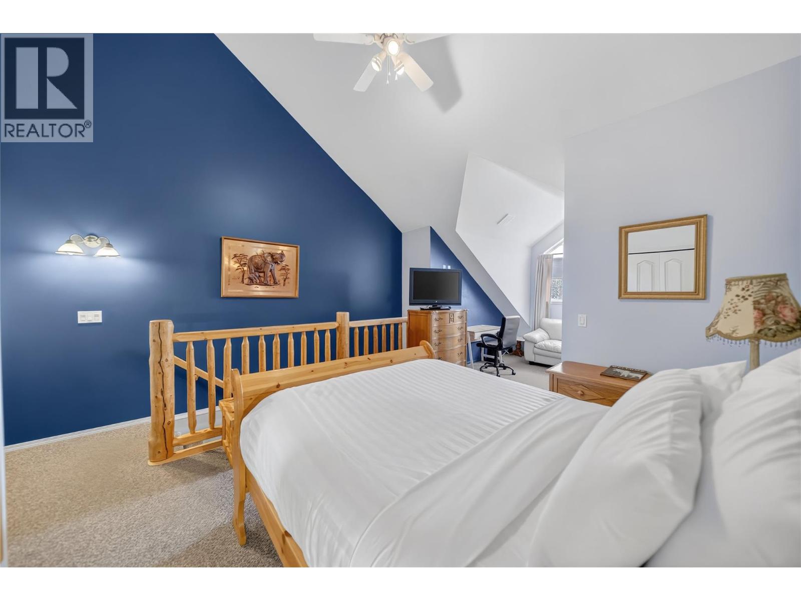 400 Riverside Way Unit# 438, Fernie