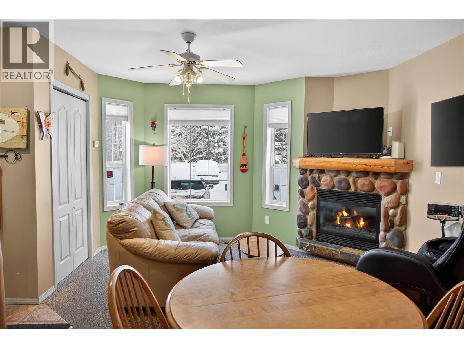 400 Riverside Way Unit# 438, Fernie