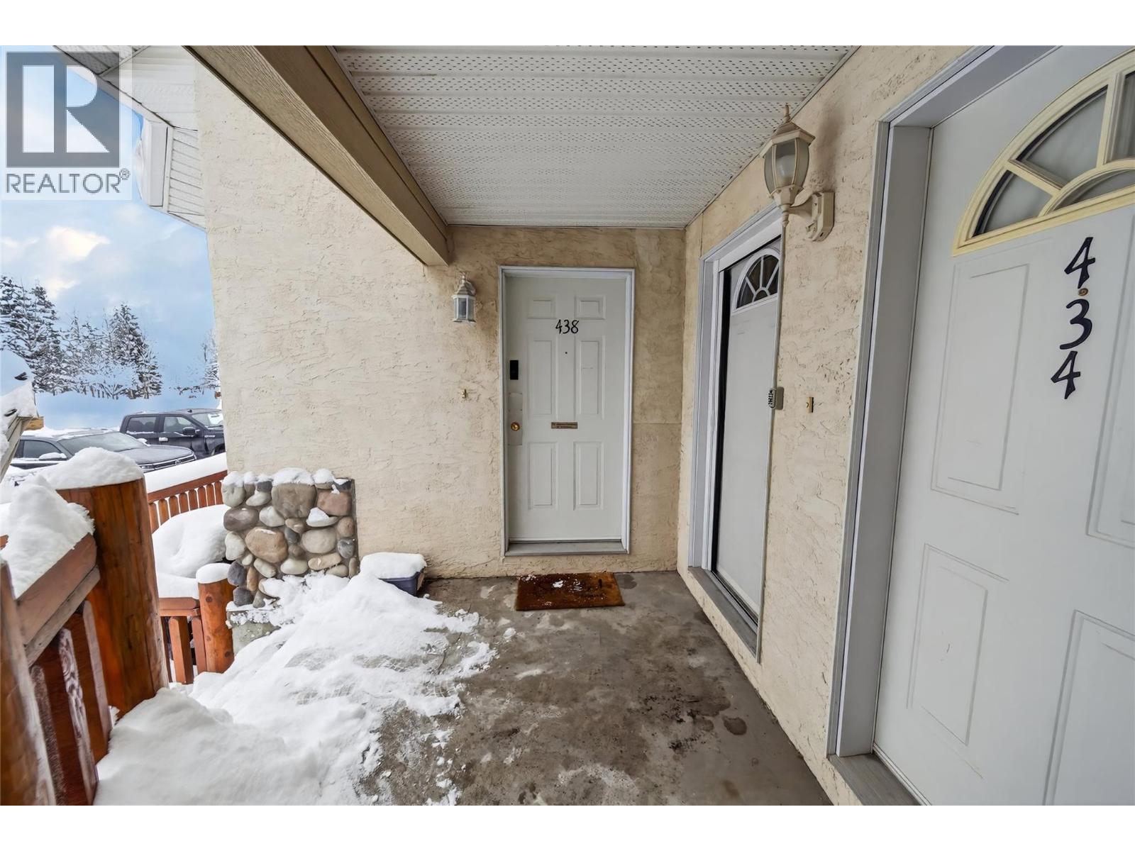 400 Riverside Way Unit# 438, Fernie