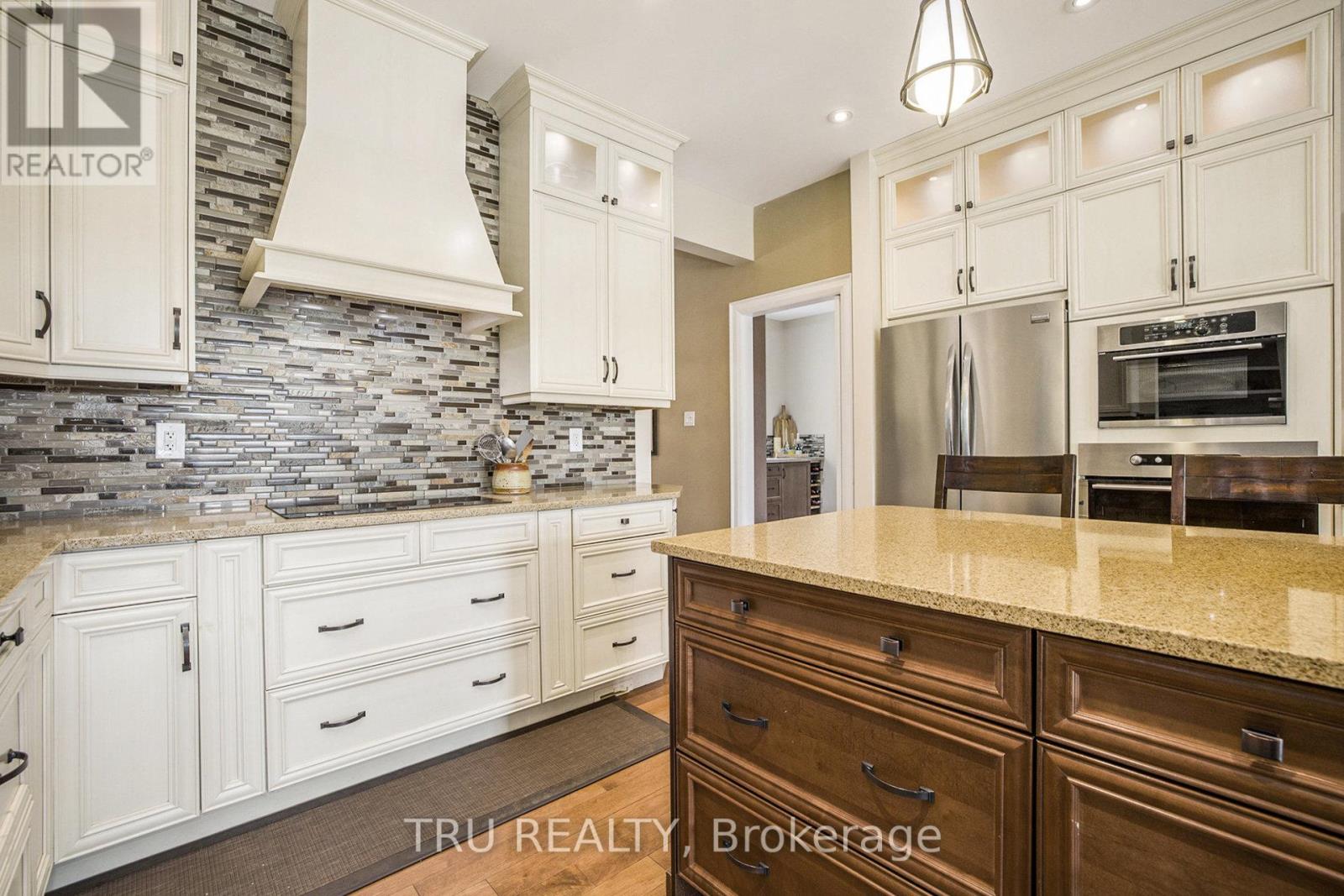 2465 MARCHURST ROAD - 11