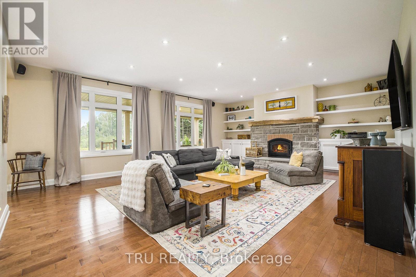 2465 MARCHURST ROAD - 15
