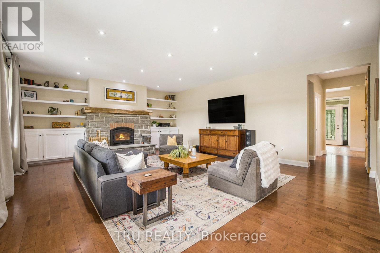 2465 MARCHURST ROAD - 18