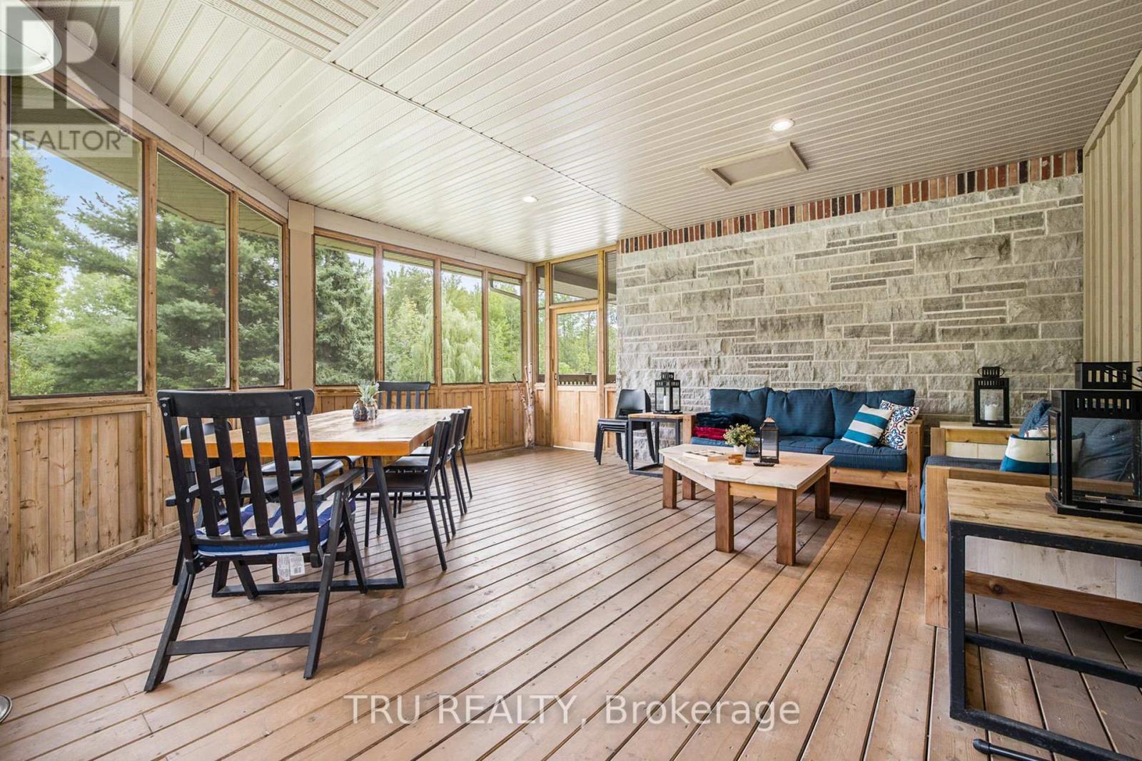 2465 MARCHURST ROAD - 37