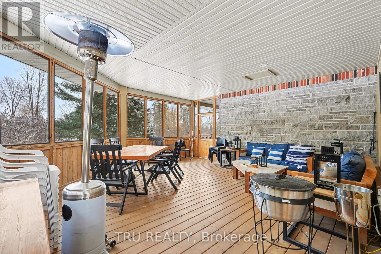 2465 MARCHURST ROAD - 38