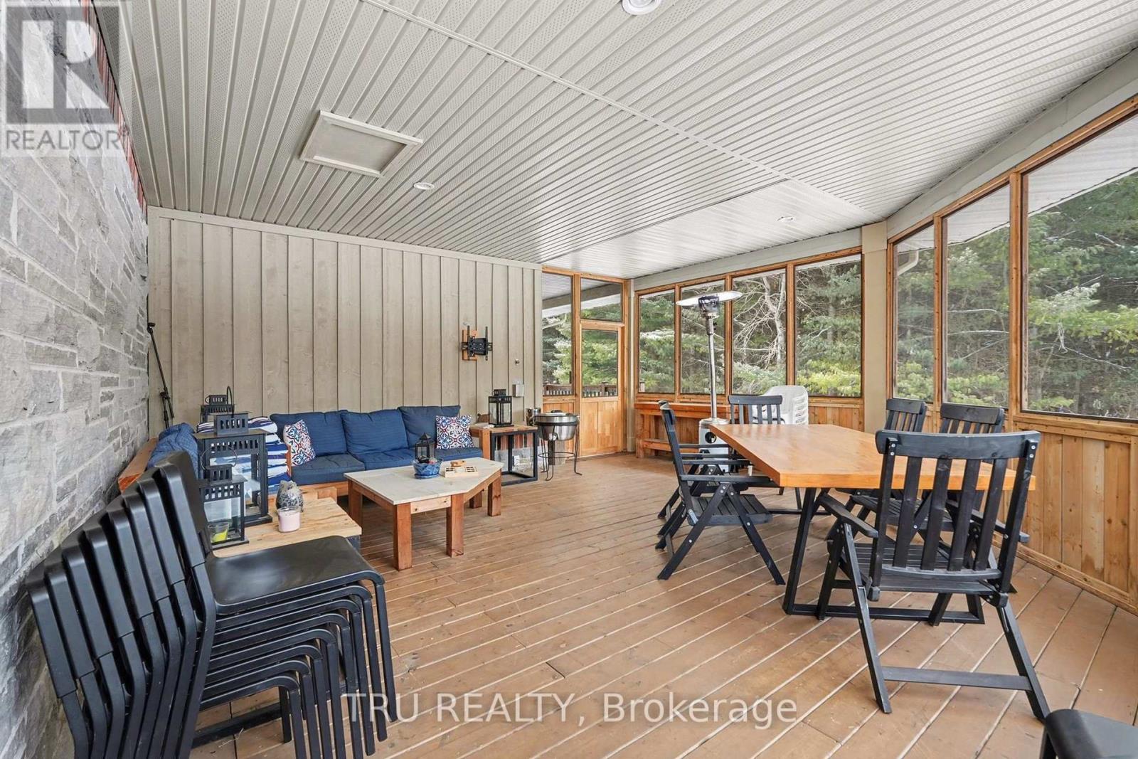 2465 MARCHURST ROAD - 40