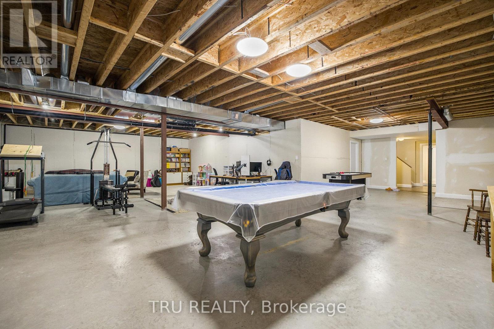 2465 MARCHURST ROAD - 43