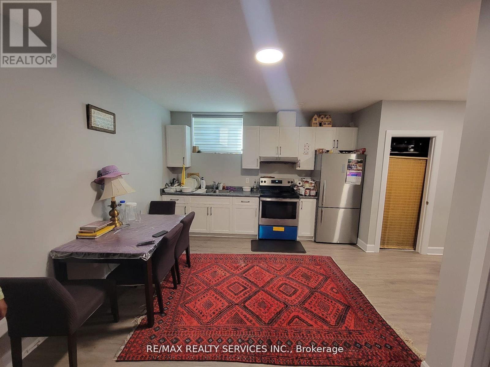 1573 DYLAN STREET - 25