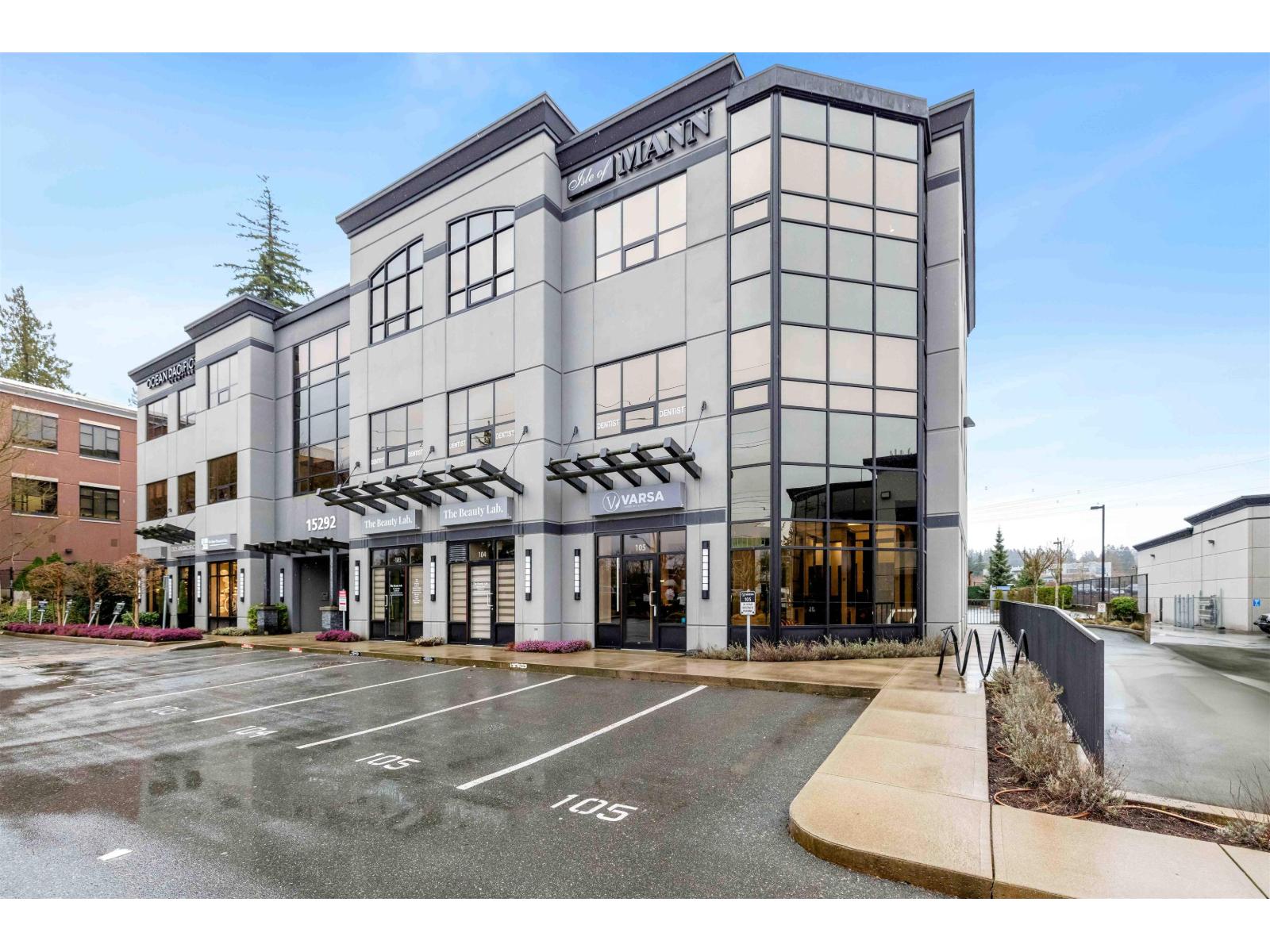 Office for Rent in Surrey – 105 15292 CROYDON DRIVE, Surrey - Image 2