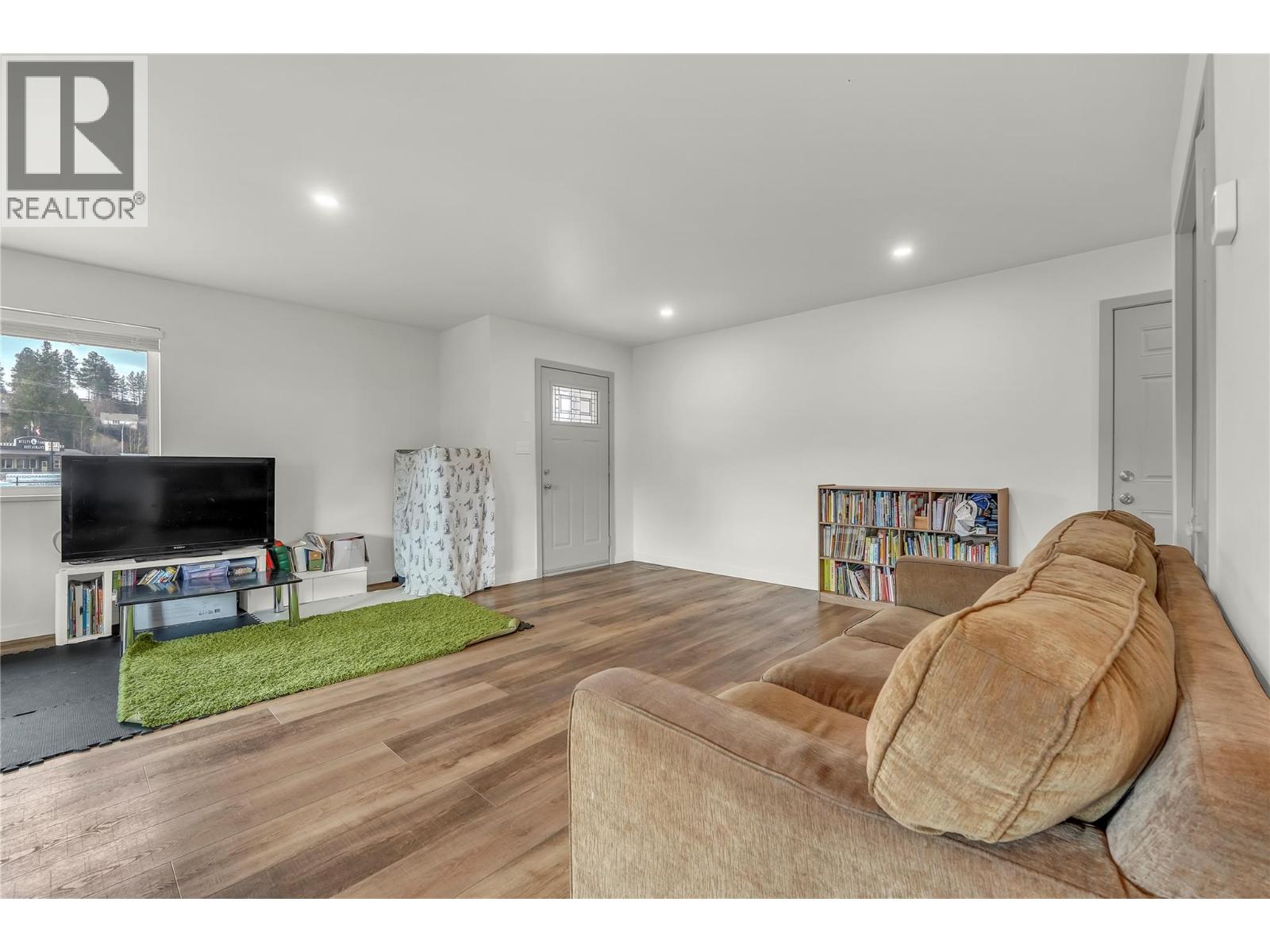  272 Burton Avenue, Princeton