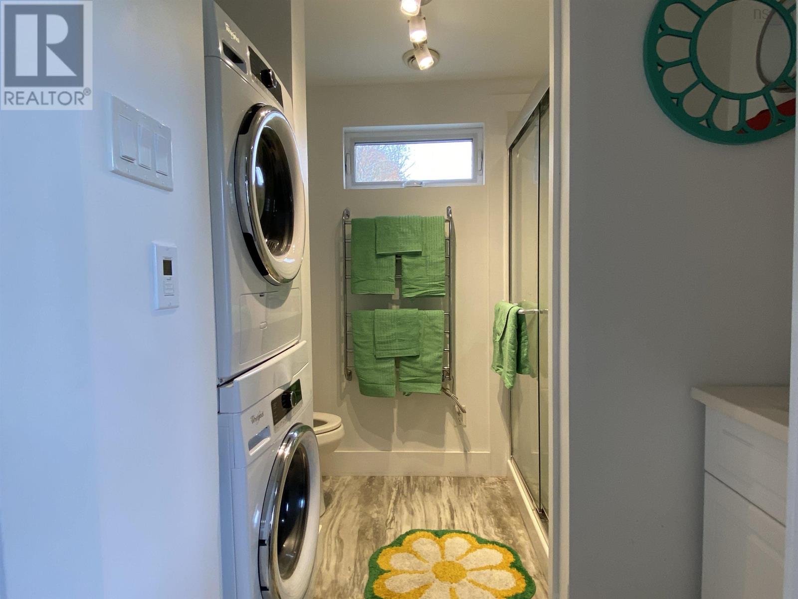 Property 15 of 25 of 52 Wolfe Street