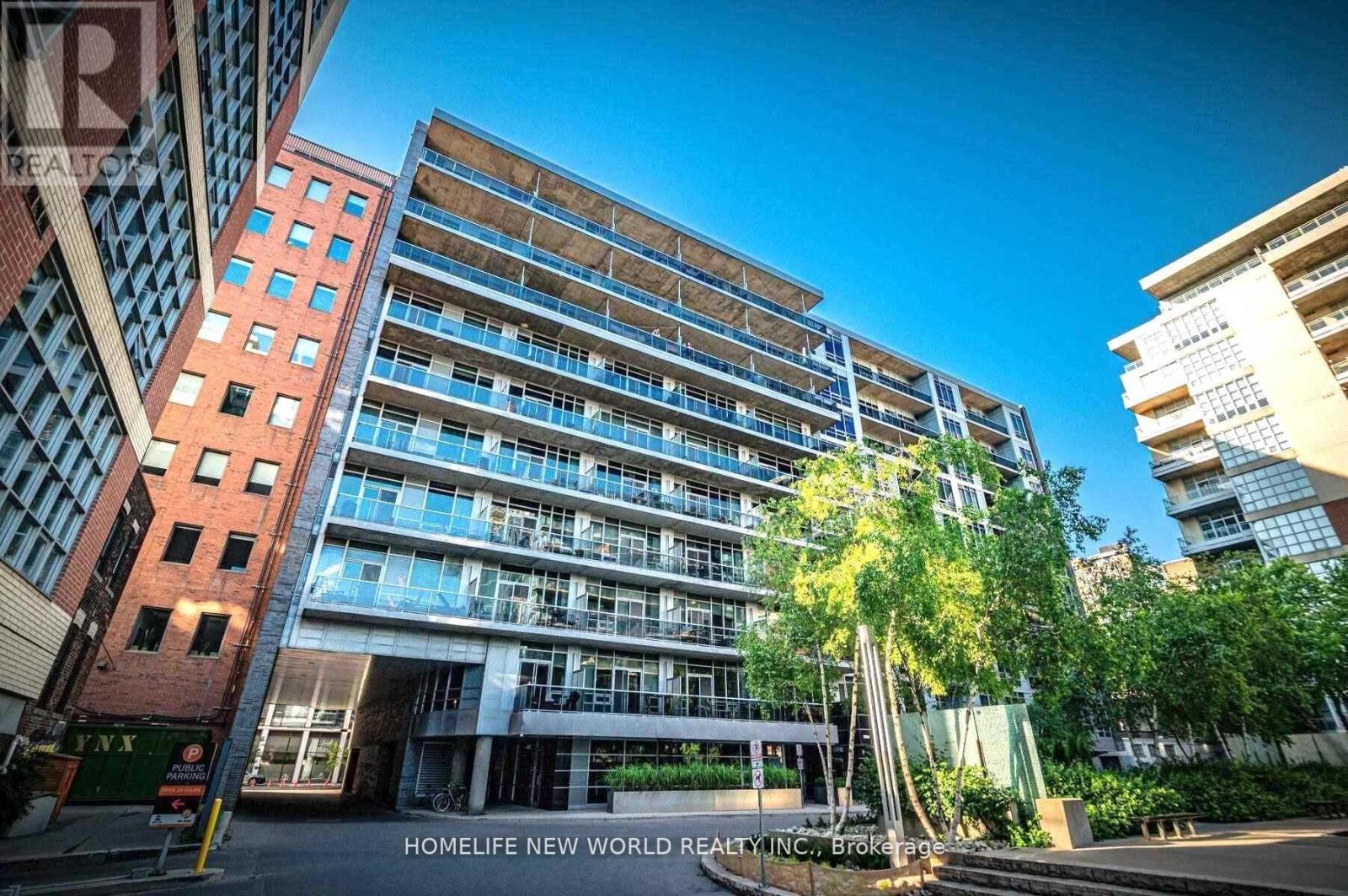 Listing photo of 211 - 399 ADELAIDE STREET W
