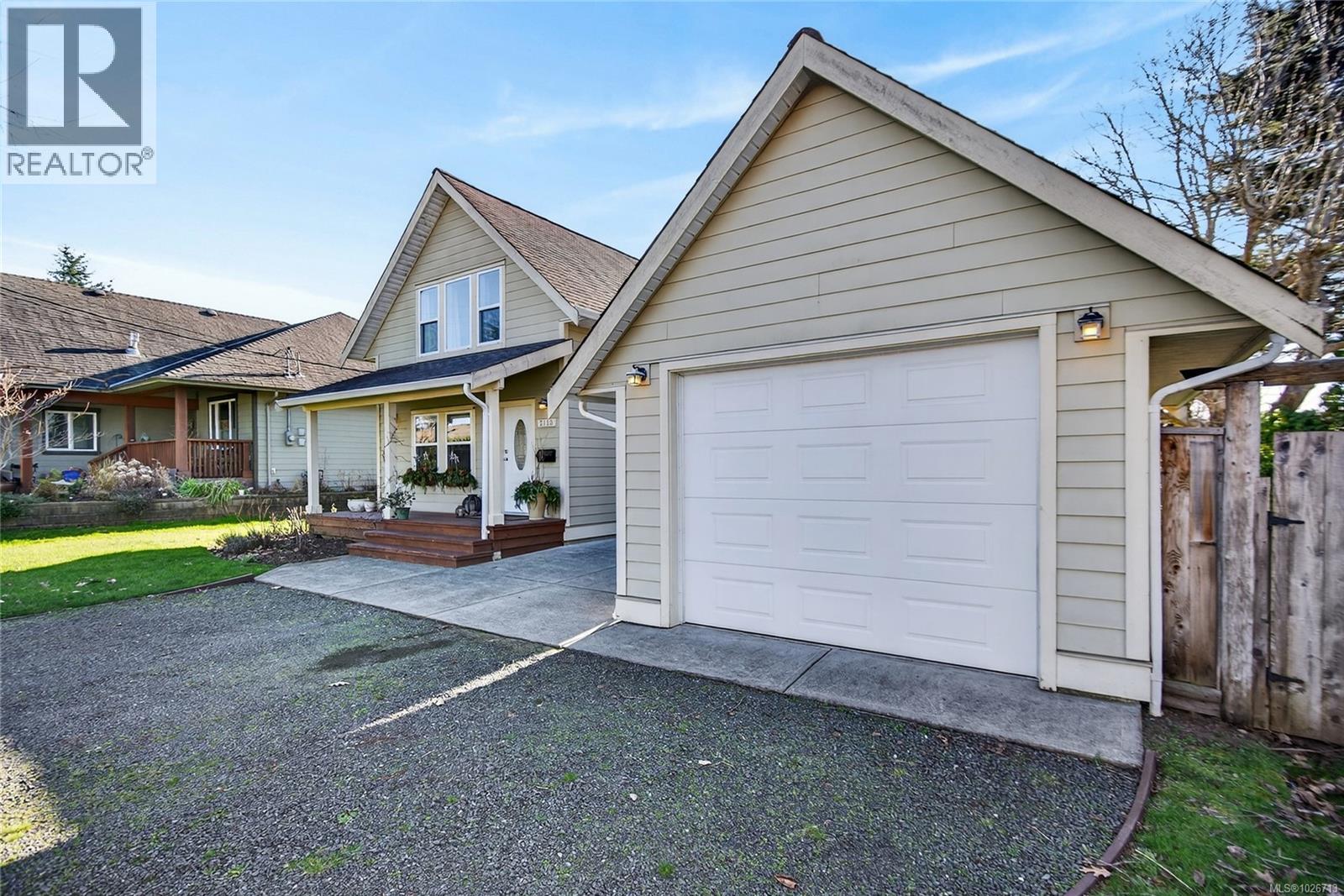 2156 Eardley Rd - Photo 2 of 34, Campbell River, British Columbia