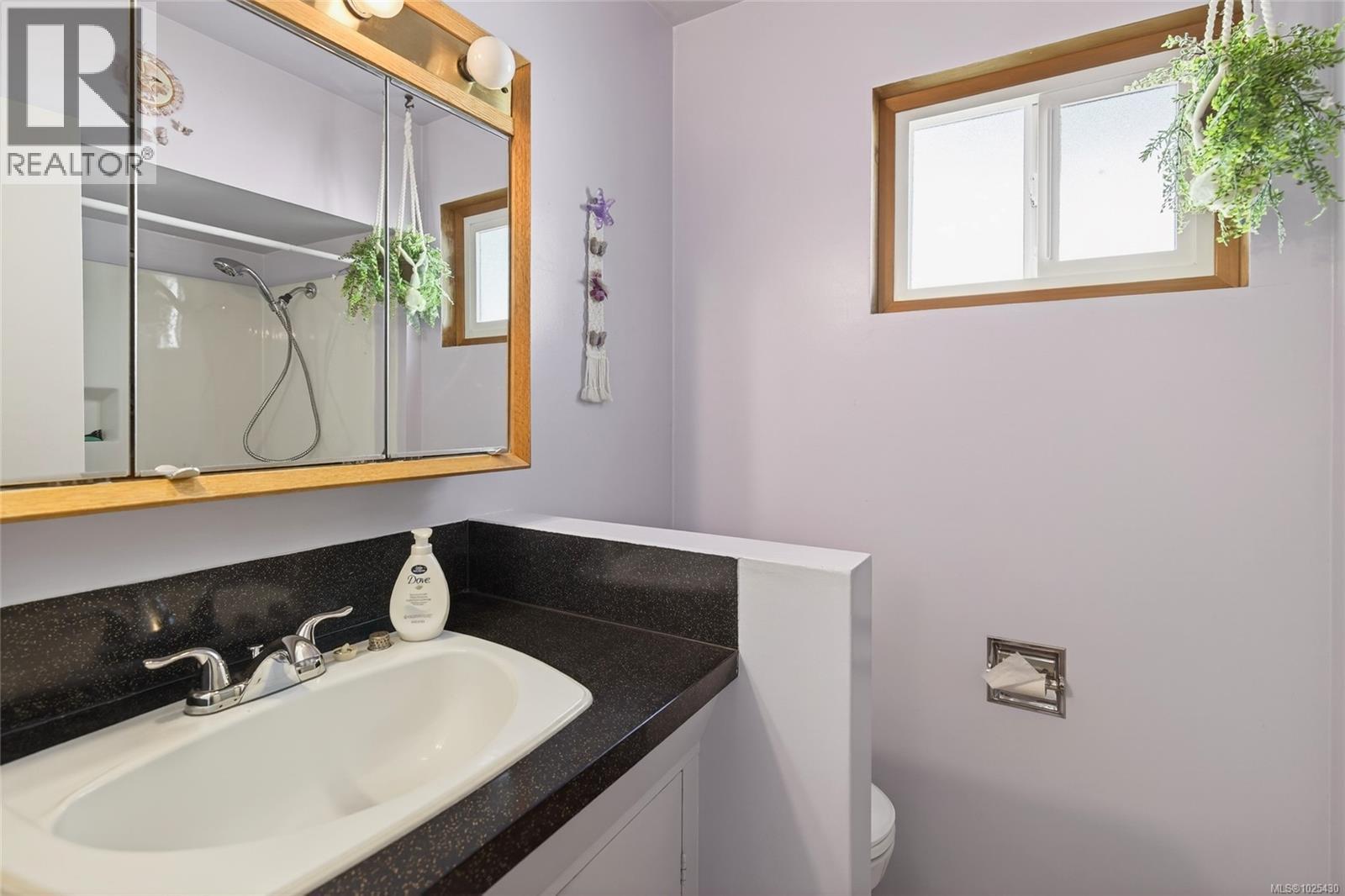 3574 9th Ave, Port Alberni