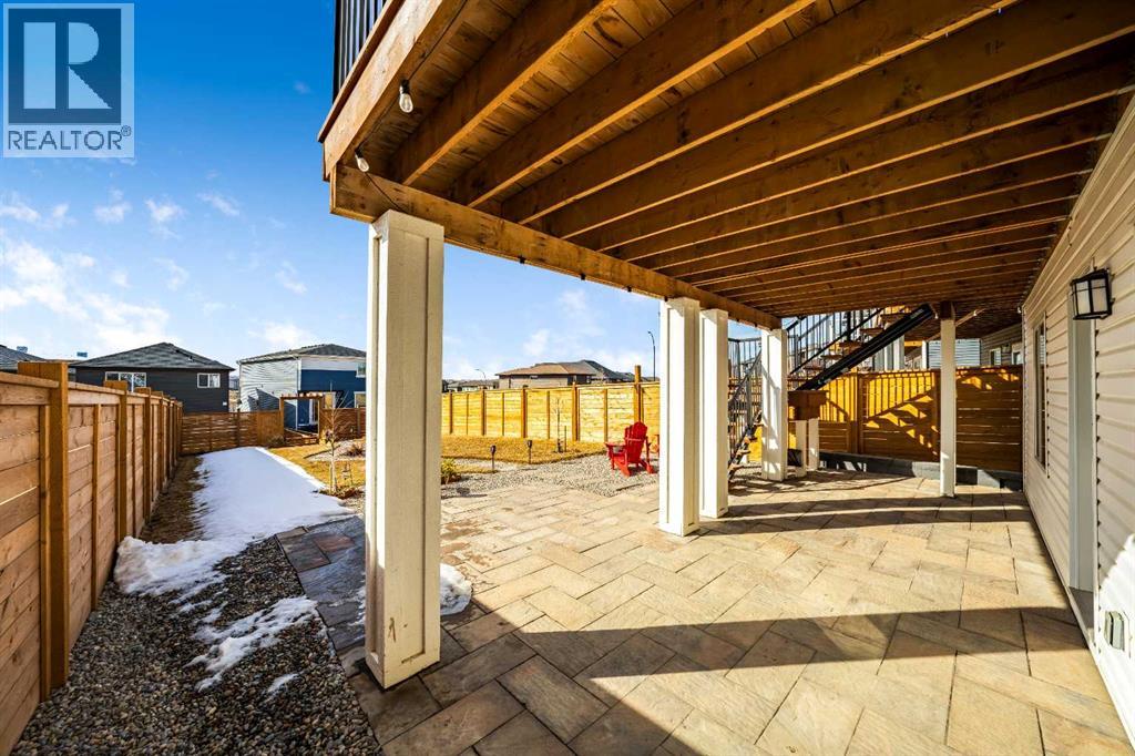 Single Family House for Sale in  Lucas Crescent NW Livingston Calgary 