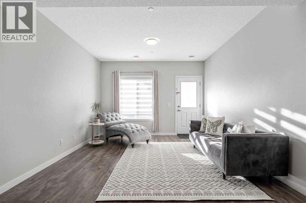 Single Family House for Sale in  Lucas Crescent NW Livingston Calgary 