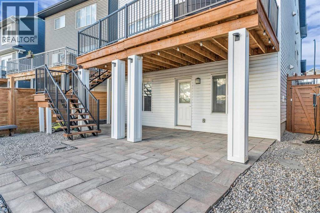 Single Family House for Sale in  Lucas Crescent NW Livingston Calgary 