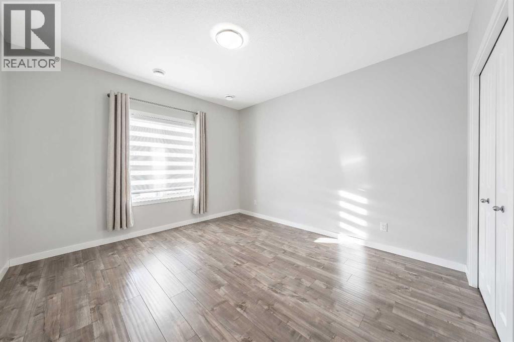 Single Family House for Sale in  Lucas Crescent NW Livingston Calgary 