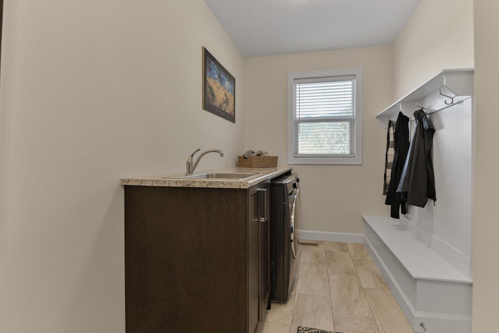 1529 STROMDAHL PLACE, Mt Woodside, Agassiz