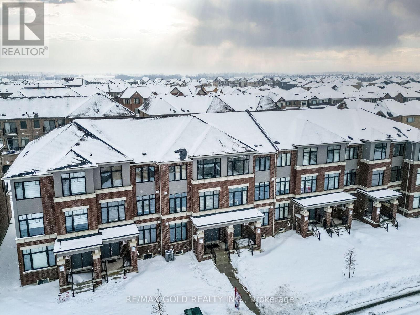 20 McCormack photo 4