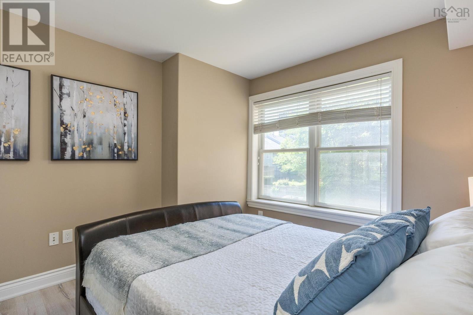 Property 25 of 33 of 207 5234 Morris Street