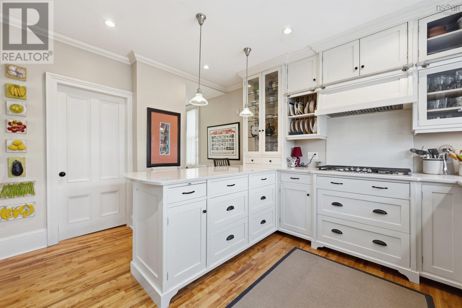 Property 12 of 40 of 6051 South Street