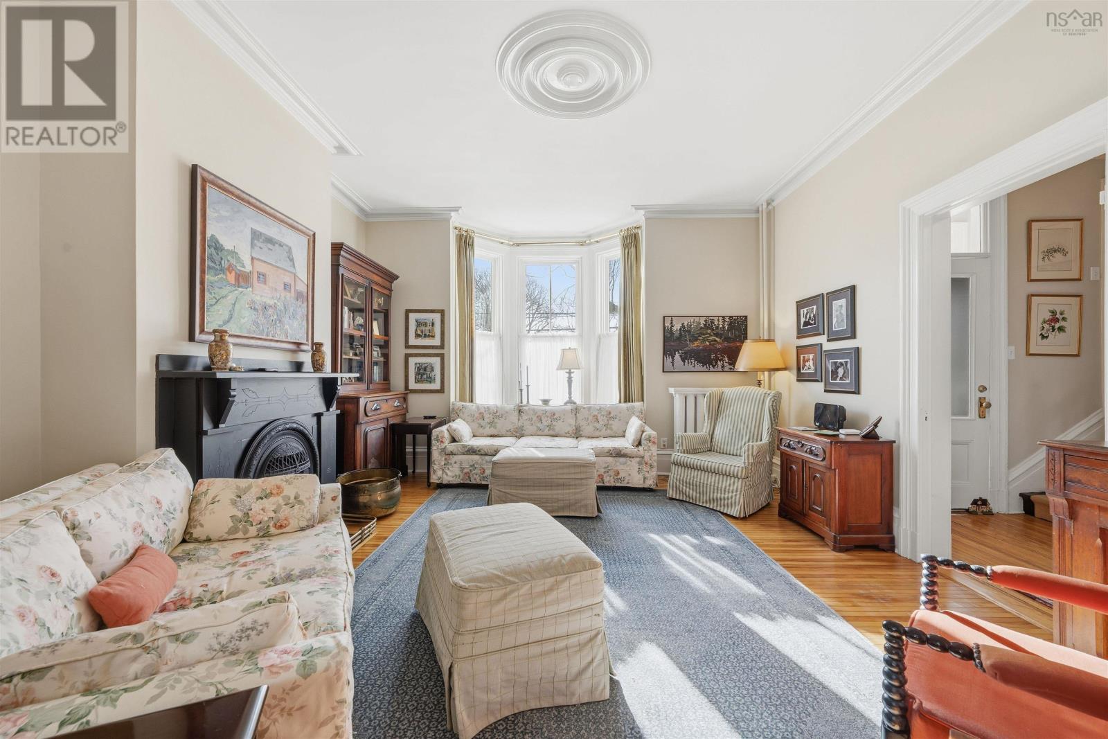 Property 4 of 40 of 6051 South Street