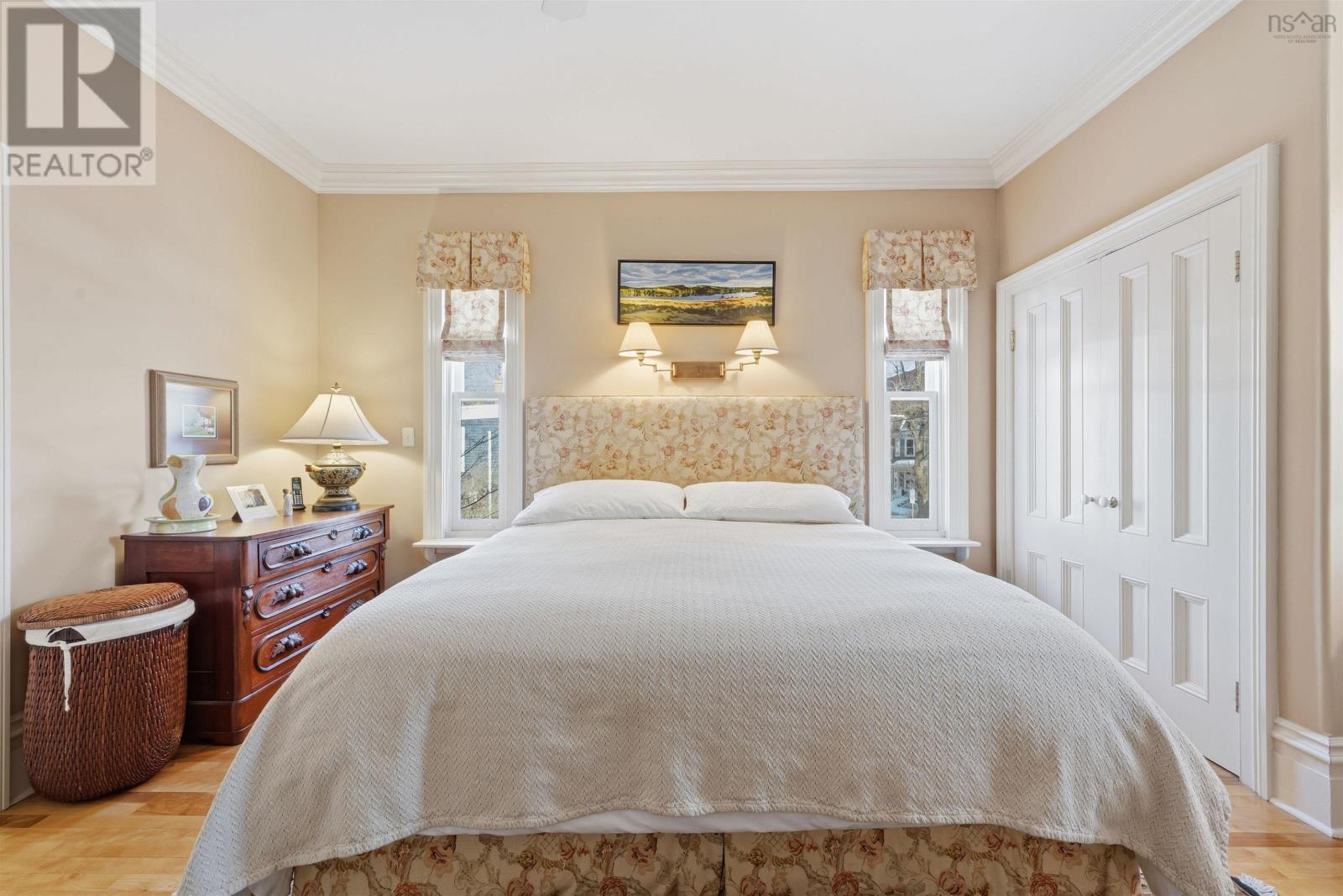 Property 26 of 40 of 6051 South Street