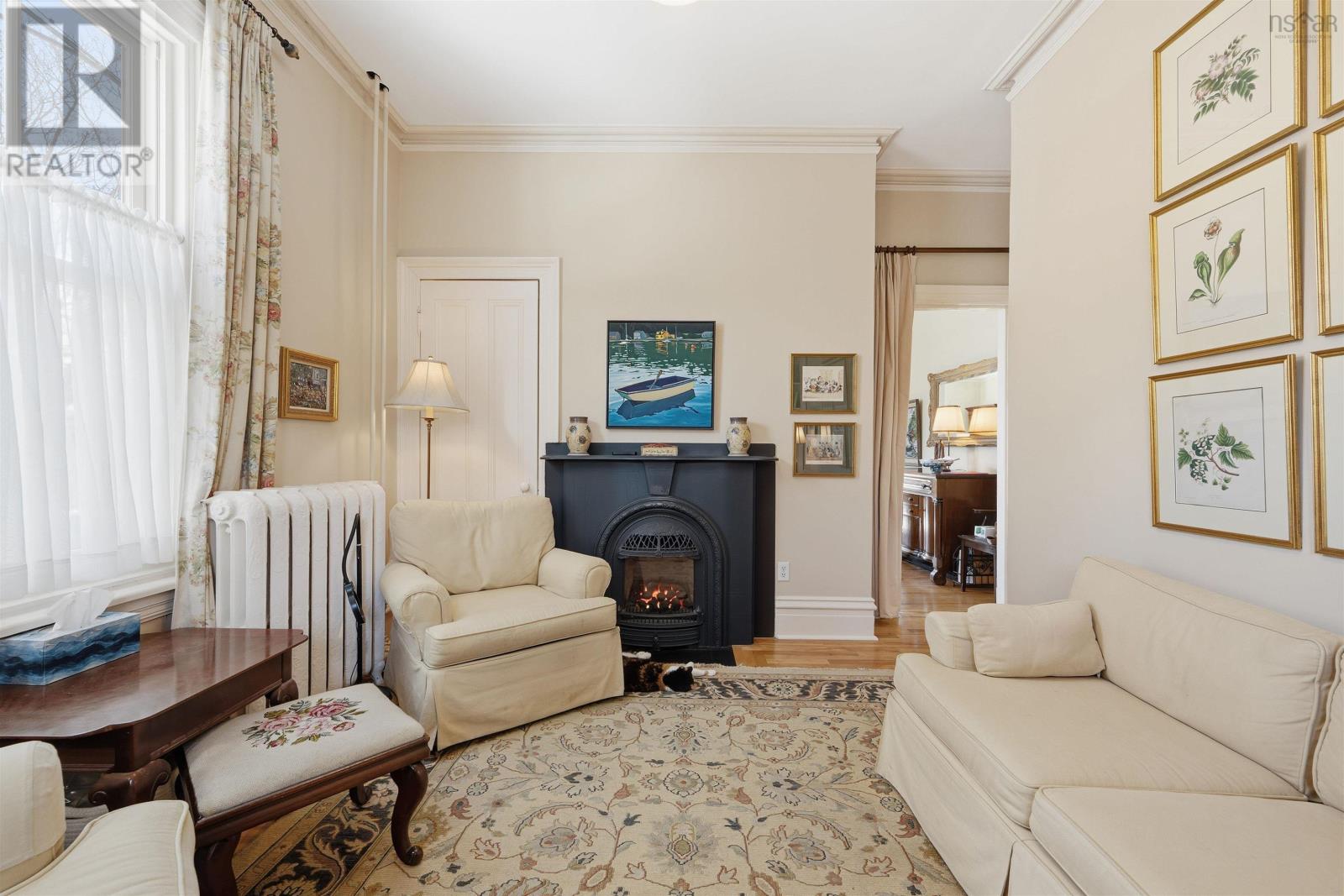 Property 16 of 40 of 6051 South Street