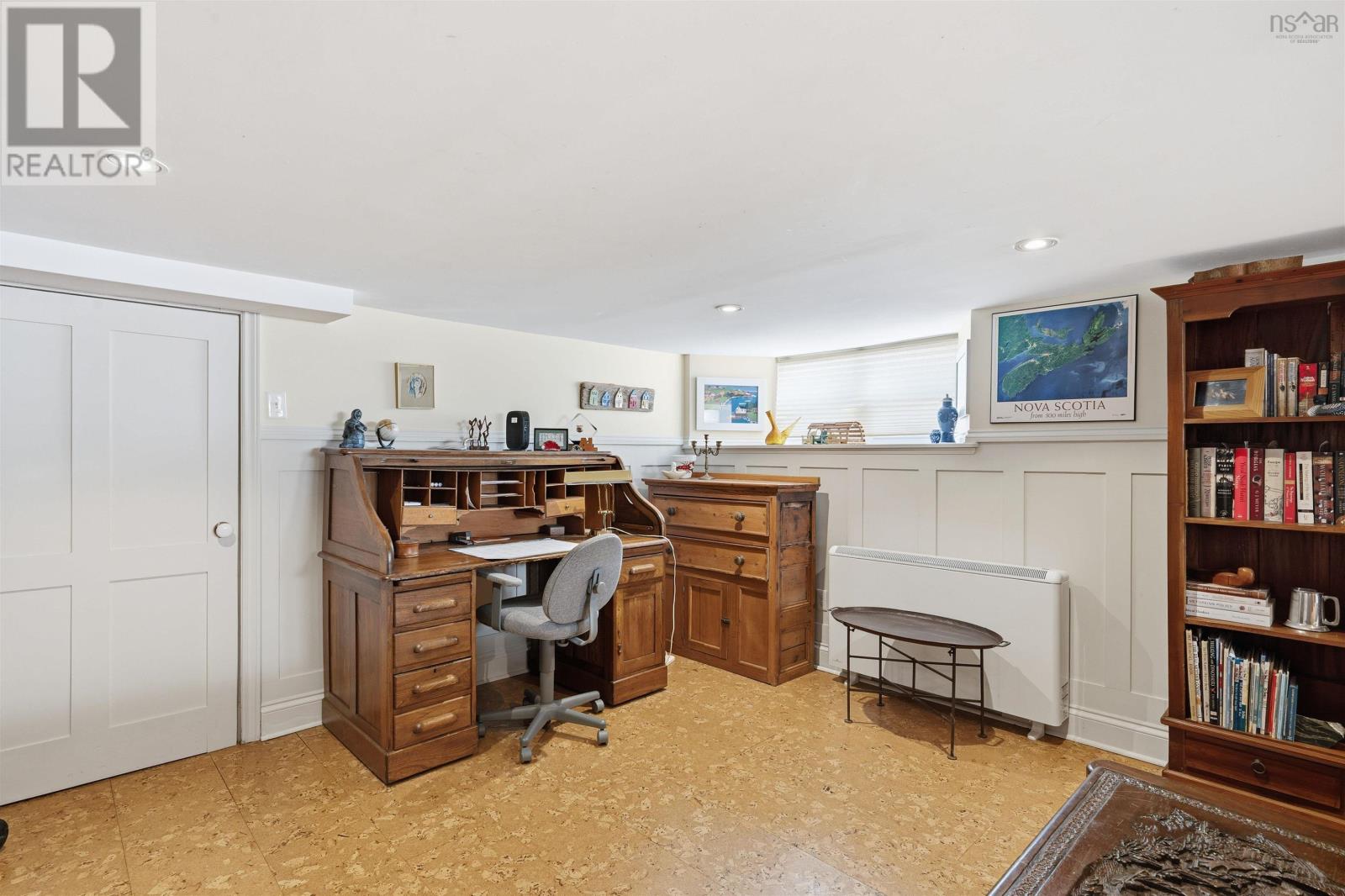 Property 30 of 40 of 6051 South Street